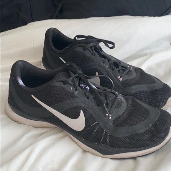 Nike running shoes - Picture 1 of 4